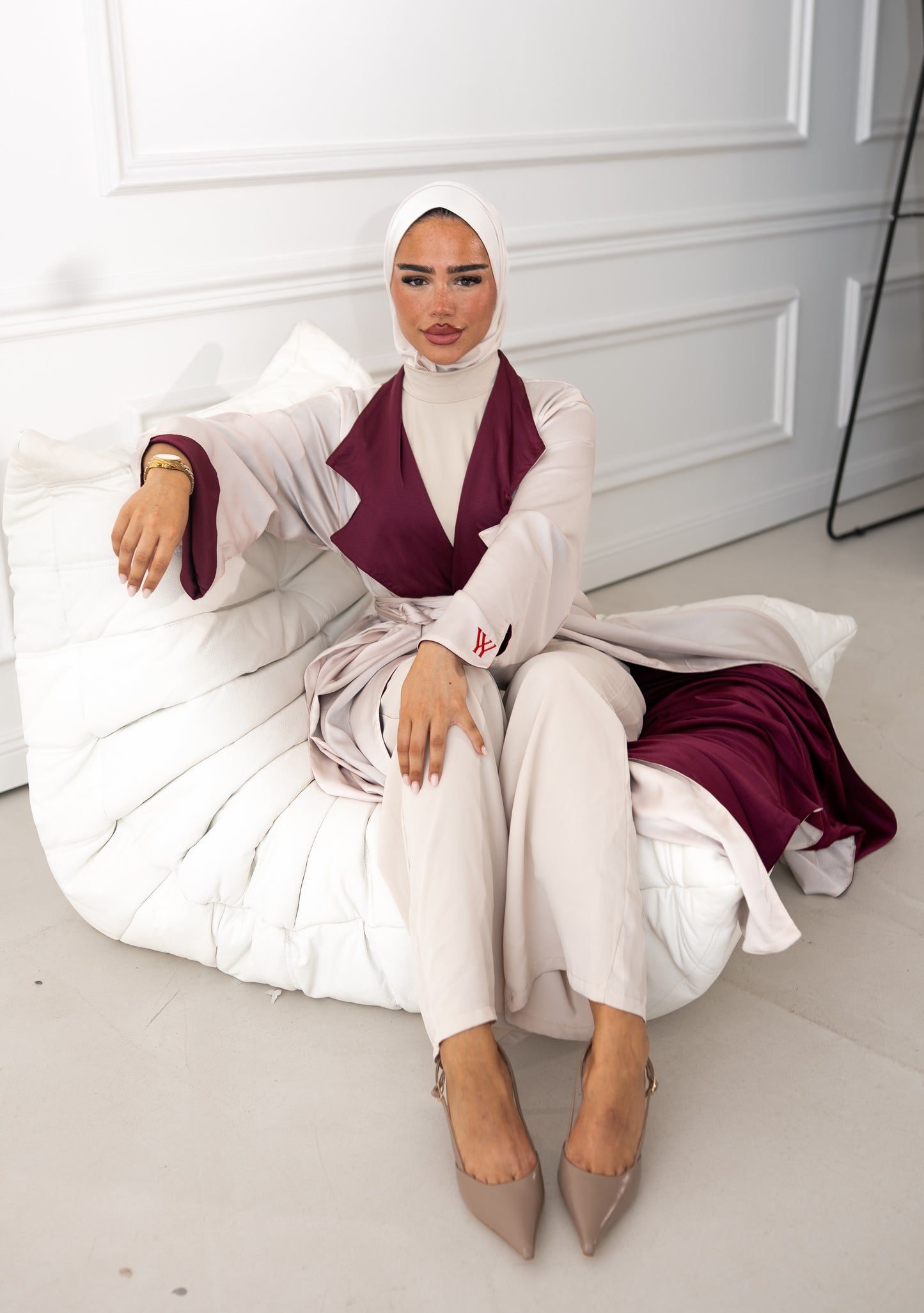 TWO-SIDED VELVET ABAYA