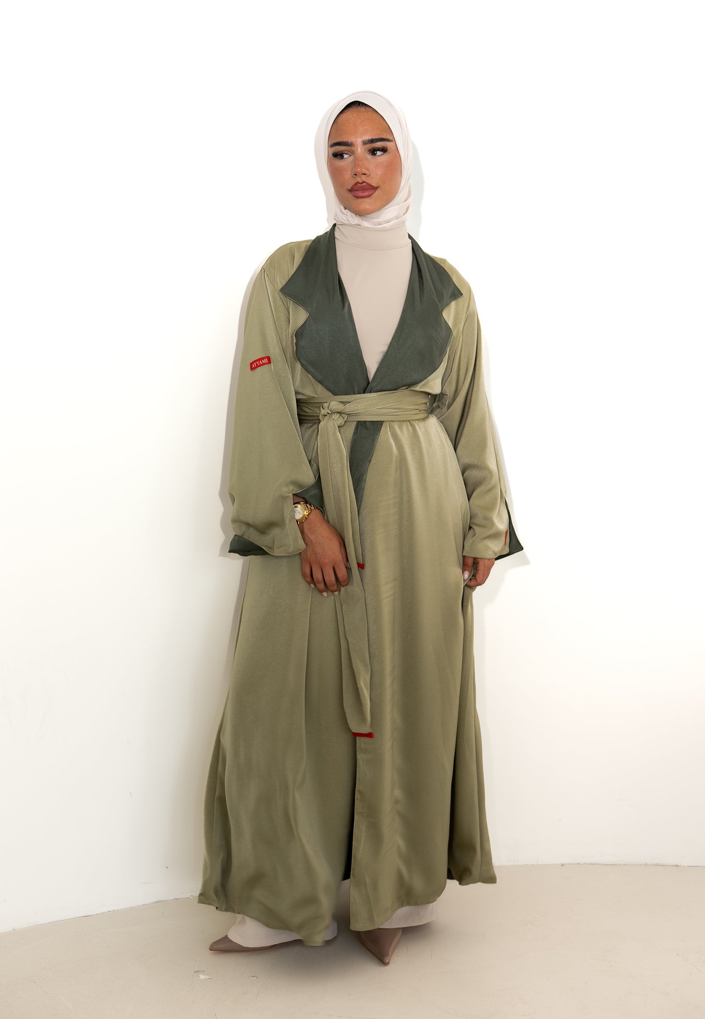TWO-SIDED VELVET ABAYA
