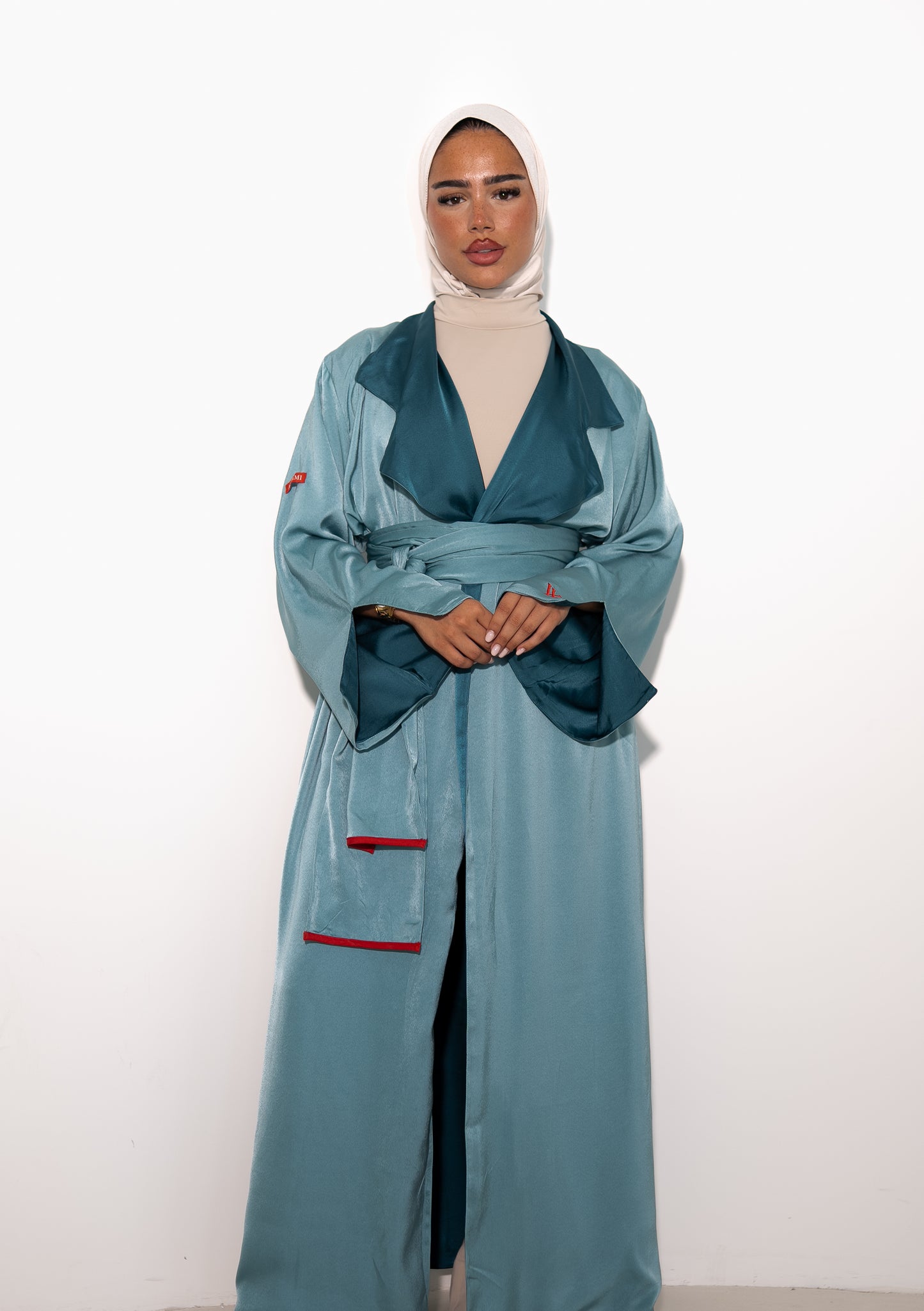TWO-SIDED VELVET ABAYA