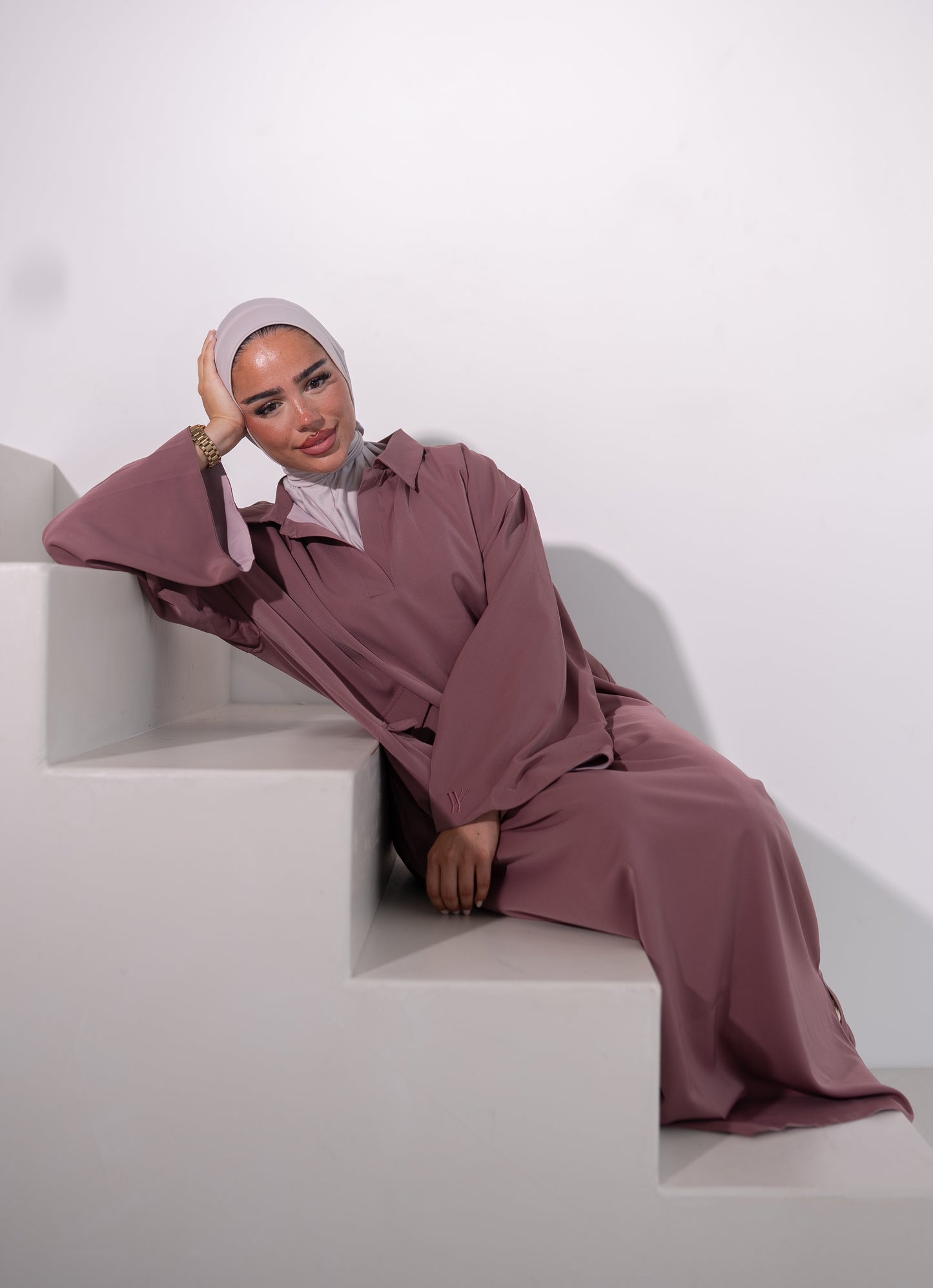 ESSENTIAL ABAYA