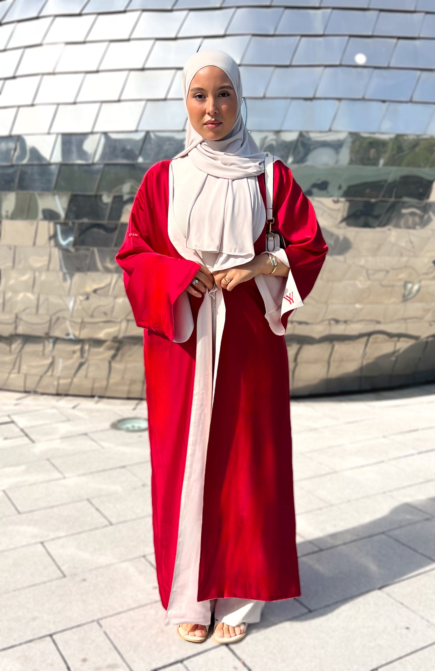 TWEEZIJDIGE ZIJDEN ABAYA CHERRY X BEIGE