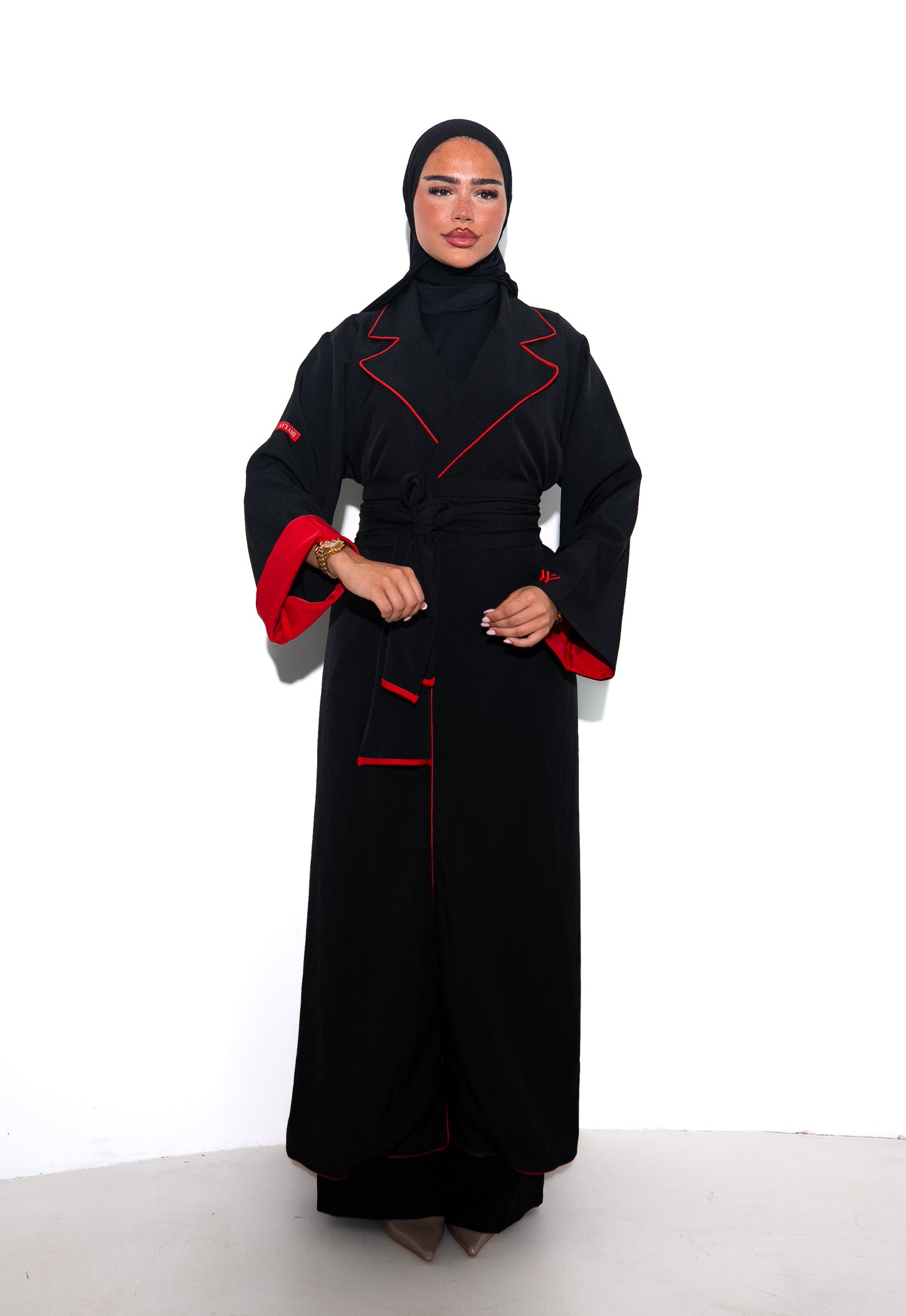 ABAYA EN LIN NOIR FONCÉ